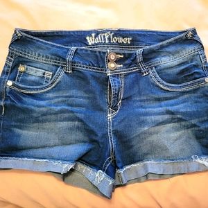 Wallflower Denim shorts size 13